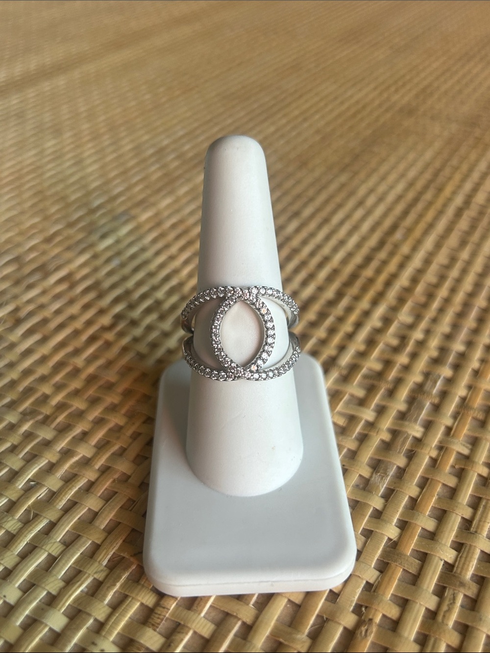 Touchstone Crystal by Swarovski Alliance Ring size 6